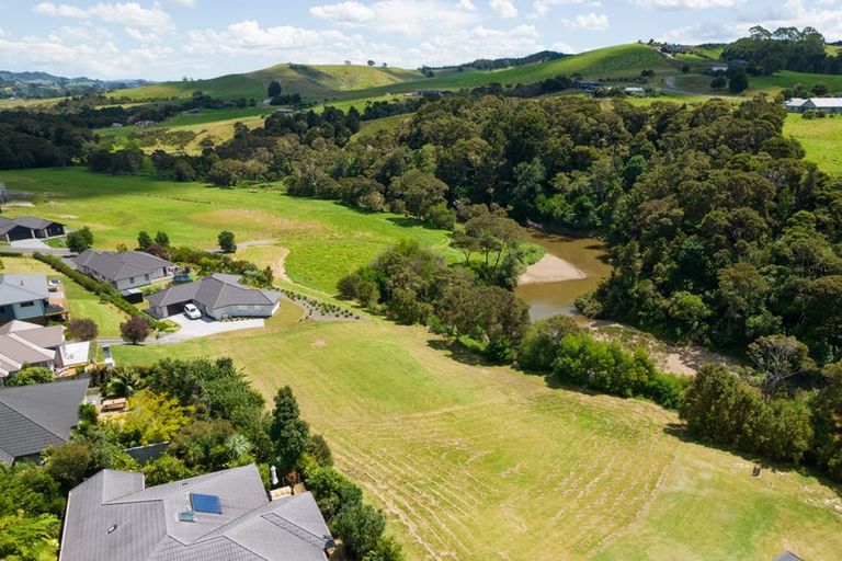 Photo of property in 12 Admiralty Drive, Haruru, 0204