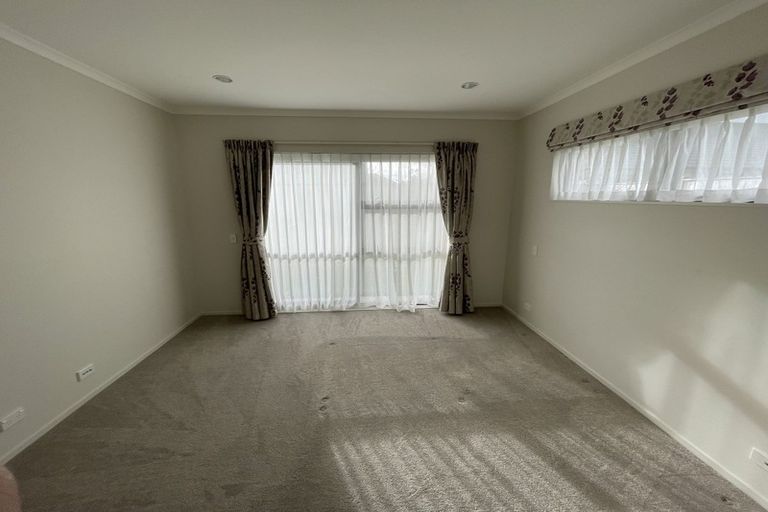 Photo of property in 35 Kuhanui Drive, Karaka, Papakura, 2113