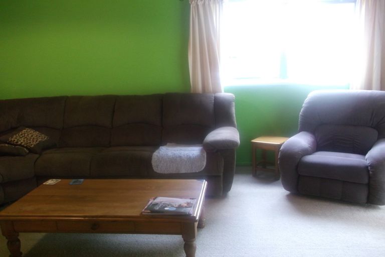 Photo of property in 87 Carnoustie Drive, Wattle Downs, Auckland, 2103