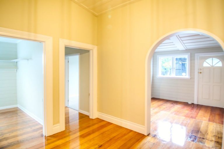 Photo of property in 11 Wilson Avenue, Avenues, Whangarei, 0110