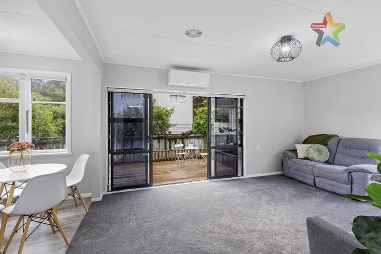 Photo of property in 26 Lowry Crescent, Stokes Valley, Lower Hutt, 5019