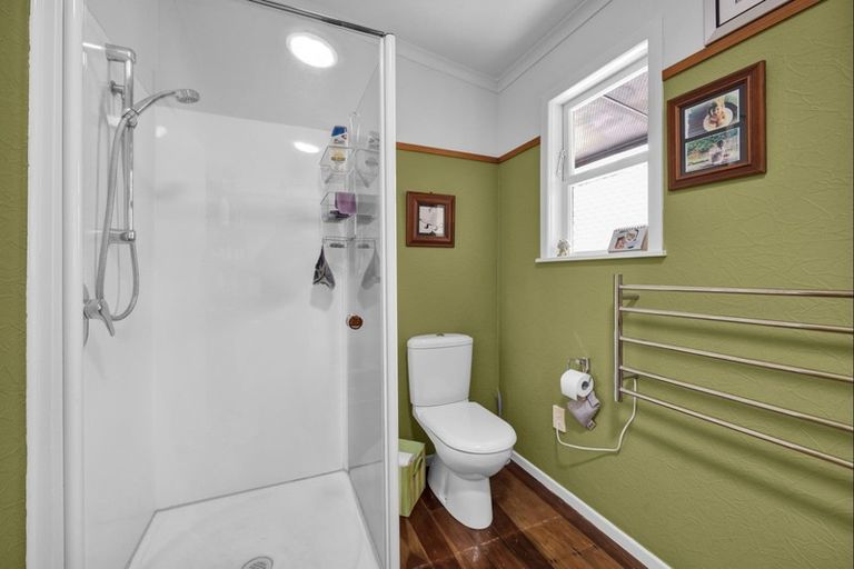 Photo of property in 50b Budleigh Street, Frankleigh Park, New Plymouth, 4310