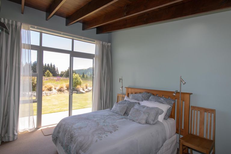Photo of property in 2 Lochinver Avenue, Lake Tekapo, 7999