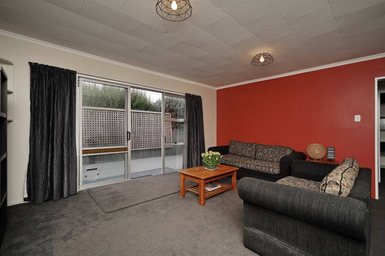 Photo of property in 72a Oram Avenue, New Brighton, Christchurch, 8061