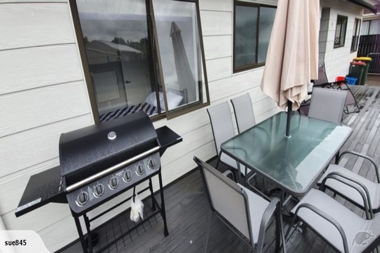 Photo of property in 27 Owhatiura Drive, Lynmore, Rotorua, 3010