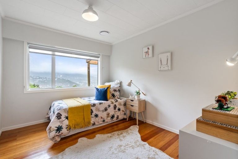 Photo of property in 51 Winston Street, Crofton Downs, Wellington, 6035