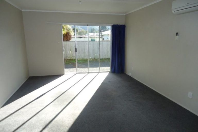 Photo of property in 69 Pine Avenue, Ebdentown, Upper Hutt, 5018