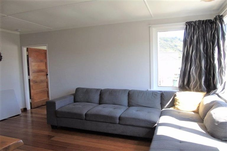 Photo of property in 85 Seddon Street, Naenae, Lower Hutt, 5011
