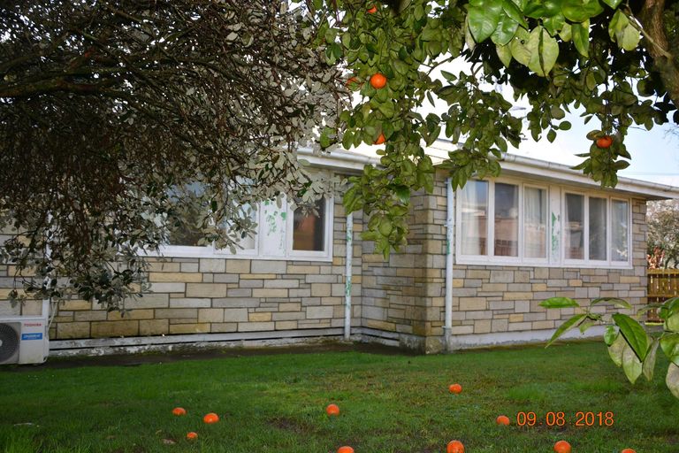Photo of property in 320 Bairds Road, Otara, Auckland, 2023