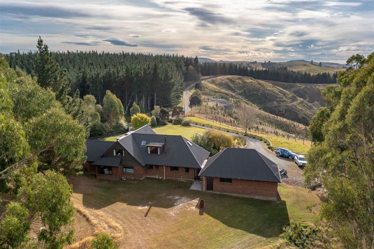 Photo of property in 173 Fletcher Road, Table Hill, Milton, 9291