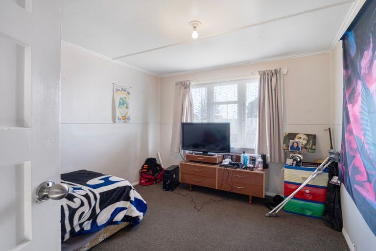 Photo of property in 10 Cornfoot Street, Castlecliff, Whanganui, 4501