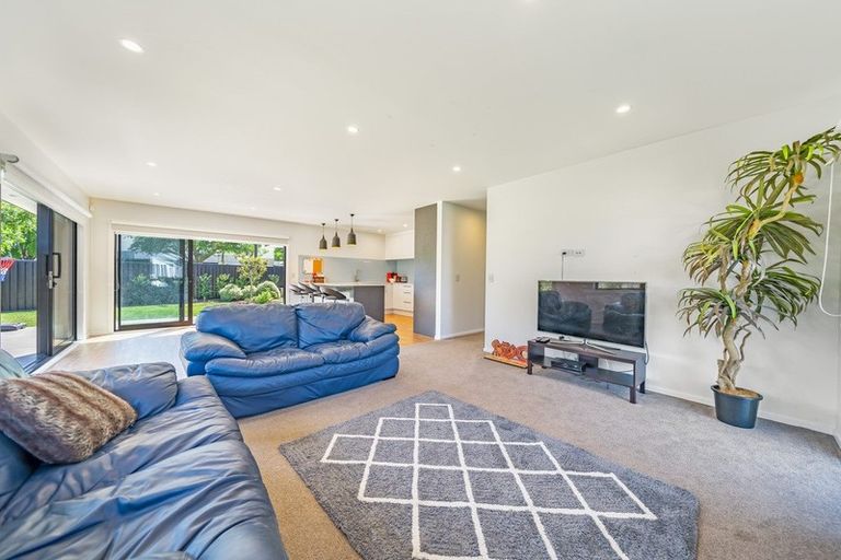 Photo of property in 5 Don Griffin Grove, Trentham, Upper Hutt, 5018