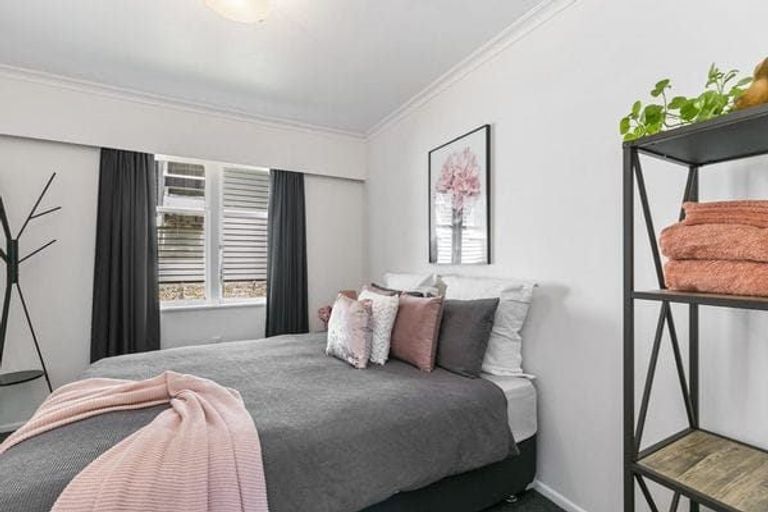 Photo of property in 8 Anthony Street, Tawa, Wellington, 5028