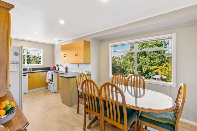 Photo of property in 5 Herald Way, Welcome Bay, Tauranga, 3112