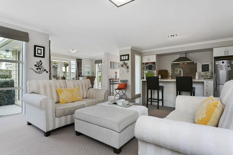 Photo of property in 21a Williams Street, Cambridge, 3434