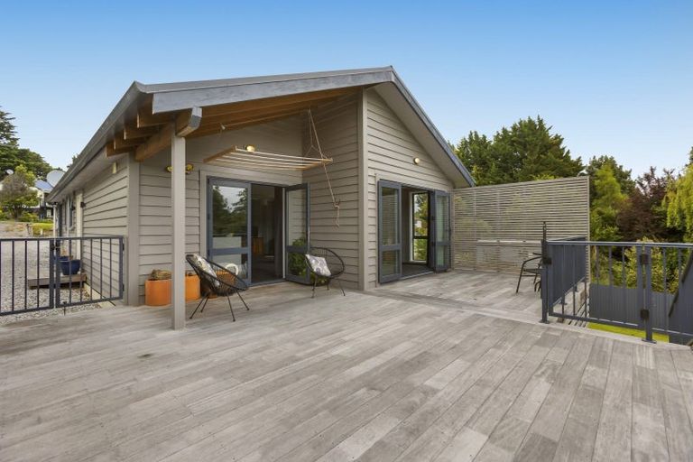 Photo of property in 17 Brough Street, Palmerston, 9430