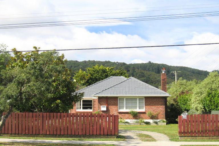 Photo of property in 35 Miro Street, Trentham, Upper Hutt, 5018