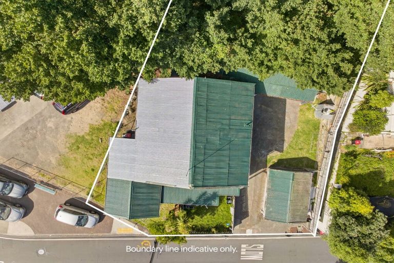 Photo of property in 80 Shakespeare Road, Bluff Hill, Napier, 4110