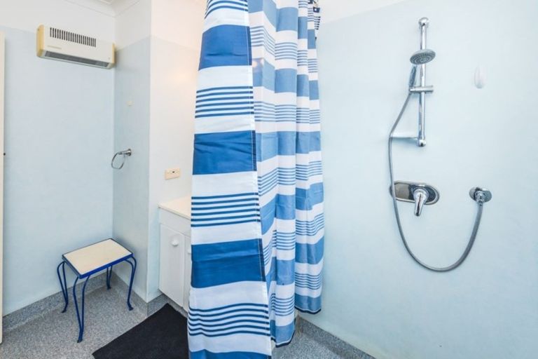 Photo of property in 4/5 Saint Leonard Street, Saint Johns Hill, Whanganui, 4501