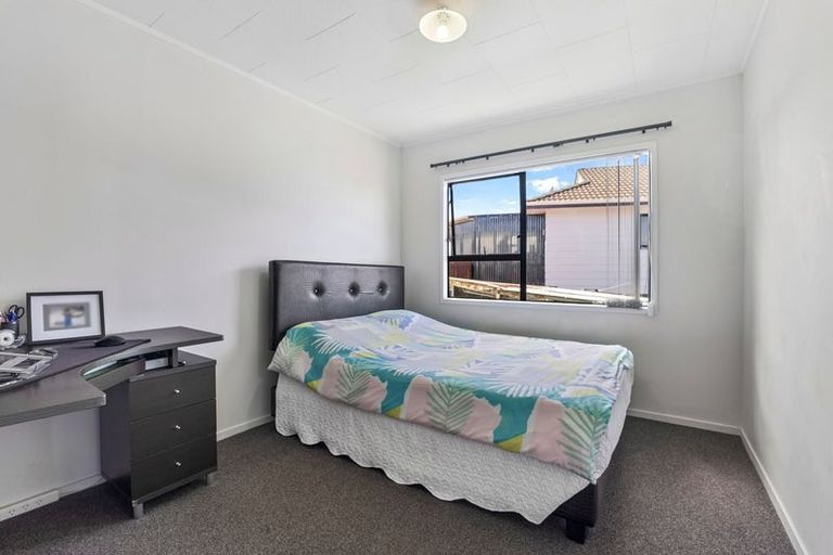 Photo of property in 213 Mahia Road, Wattle Downs, Auckland, 2103