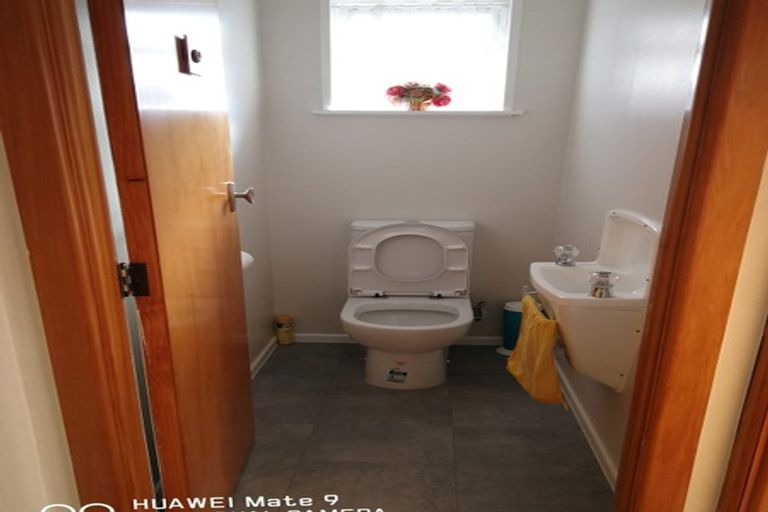 Photo of property in 3 Sorrel Crescent, Bucklands Beach, Auckland, 2012