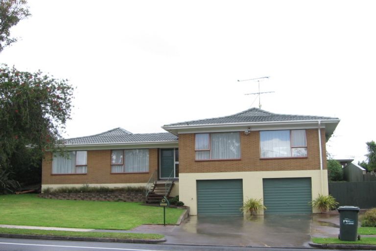 Photo of property in 13 Prince Regent Drive, Half Moon Bay, Auckland, 2012