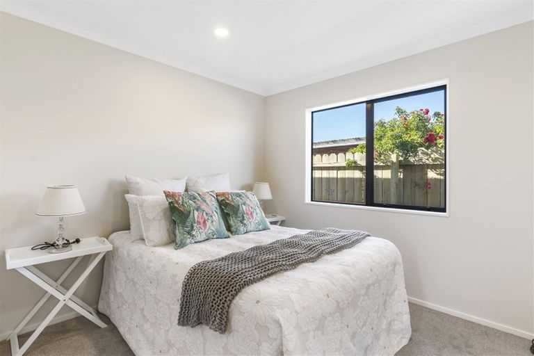 Photo of property in 27 Donegal Park Drive, Flat Bush, Auckland, 2019