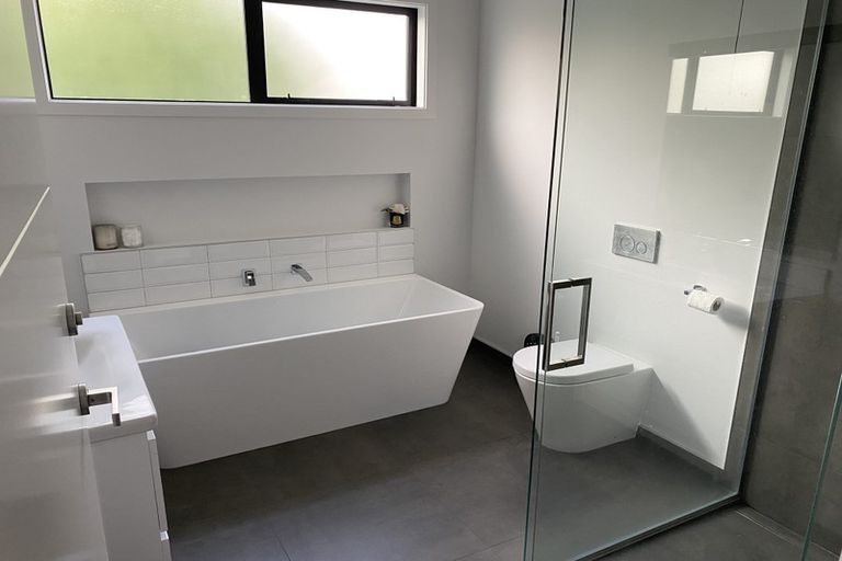 Photo of property in 54 Rosewood Drive, Rosedale, Invercargill, 9810