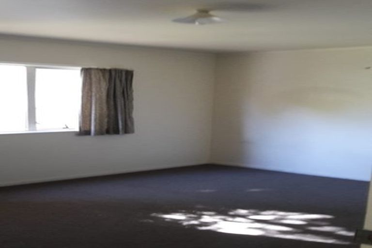 Photo of property in 11 West Harbour Drive, West Harbour, Auckland, 0618