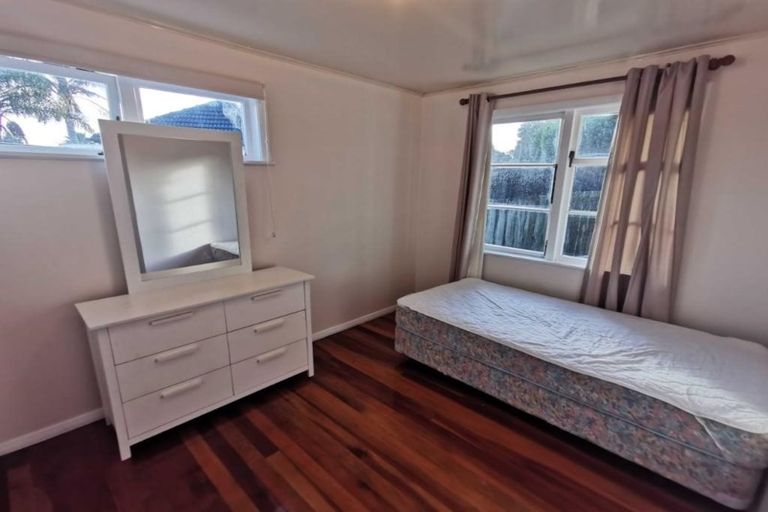 Photo of property in 8 Tui Crescent, Manurewa, Auckland, 2102