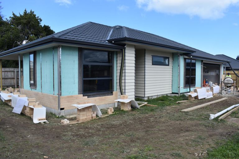 Photo of property in 6 Angus Place, Carterton, 5713