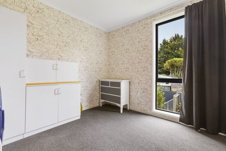 Photo of property in 17 Brough Street, Palmerston, 9430