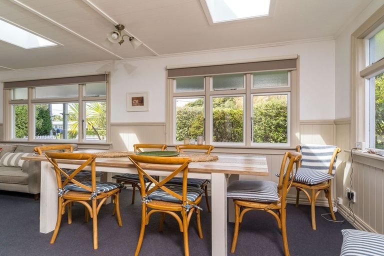 Photo of property in 33 Mihiwaka Road, Long Beach, Port Chalmers, 9081