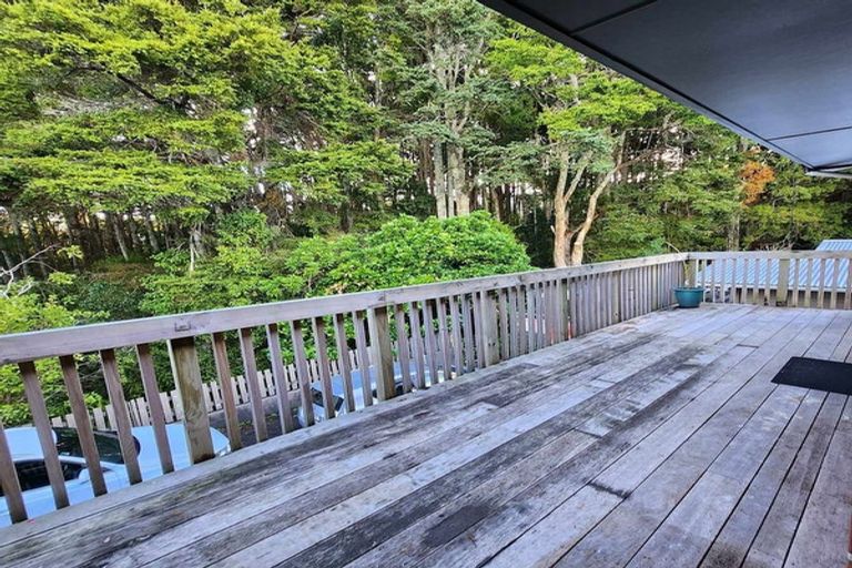 Photo of property in 69 Holland Road, Hillcrest, Auckland, 0627