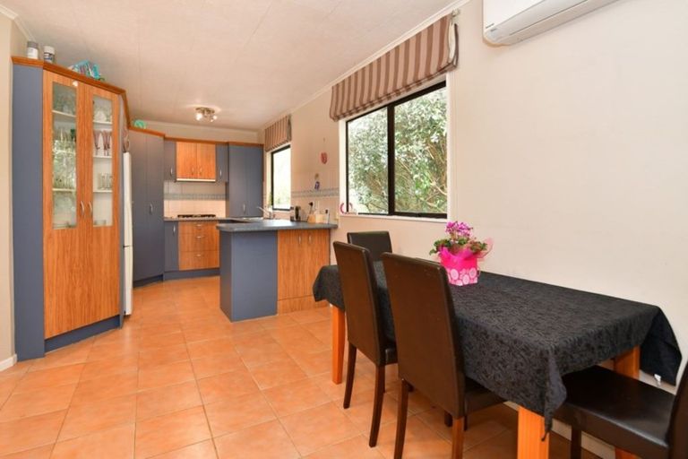 Photo of property in 4 Shadon Place, Stanmore Bay, Whangaparaoa, 0932