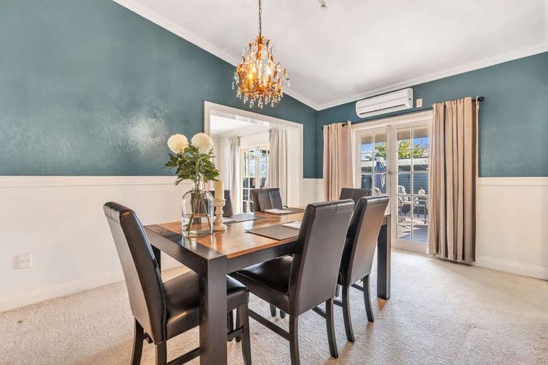 Photo of property in 8 Cochrane Street, Fairy Springs, Rotorua, 3015