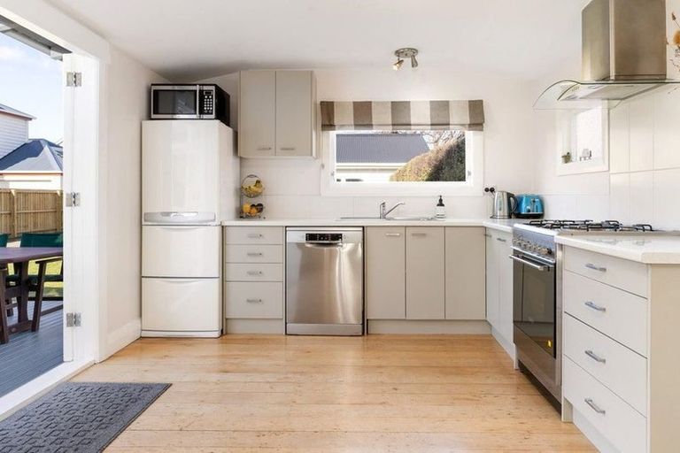 Photo of property in 20 Redruth Avenue, Spreydon, Christchurch, 8024