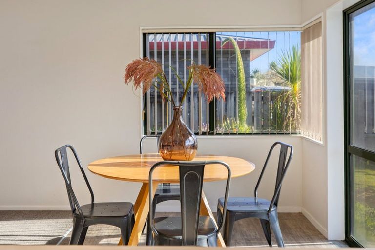 Photo of property in 88 Evans Road, Papamoa Beach, Papamoa, 3118