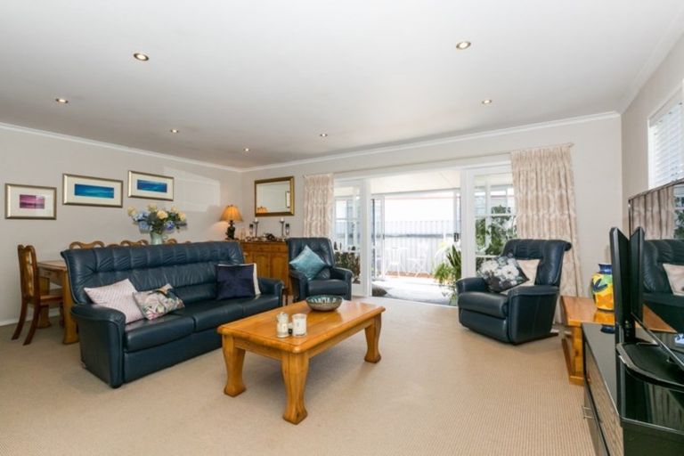 Photo of property in 33 Rochester Street, Tamatea, Napier, 4112