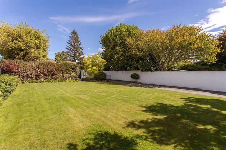 Photo of property in 31 Wadeley Road, Ilam, Christchurch, 8041