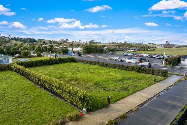 Photo of property in 14 Tiaki Lane, Matakana, 0985