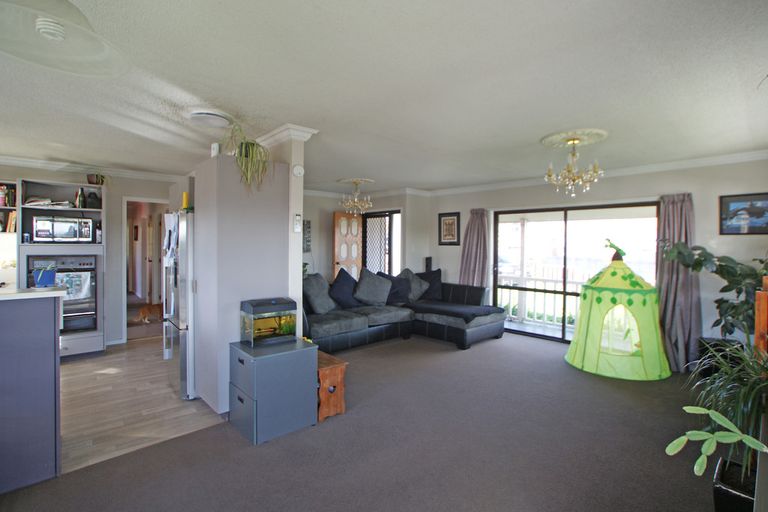 Photo of property in 4 Church Road, Pukete, Hamilton, 3200