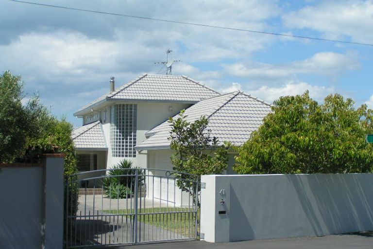 Photo of property in 41 Princes Street, Northcote Point, Auckland, 0627