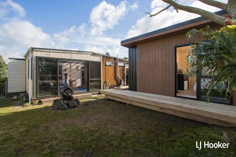 Photo of property in 9 Reo Crescent, Waihi Beach, 3611