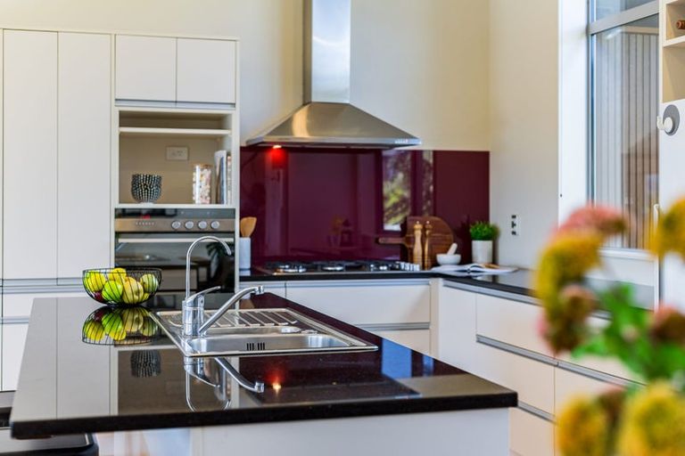 Photo of property in 22 Ships Cove, Whitby, Porirua, 5024