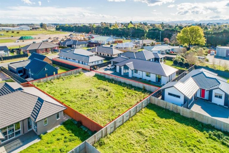 Photo of property in 15 Little Gem Road, Hornby, Christchurch, 8025