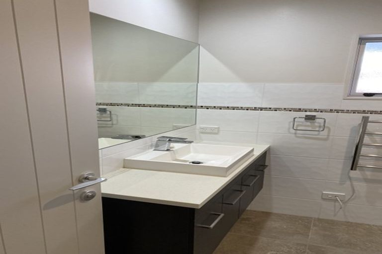 Photo of property in 1/23 Hattaway Avenue, Bucklands Beach, Auckland, 2012