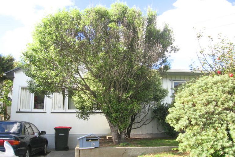 Photo of property in 15 Hathaway Avenue, Karori, Wellington, 6012