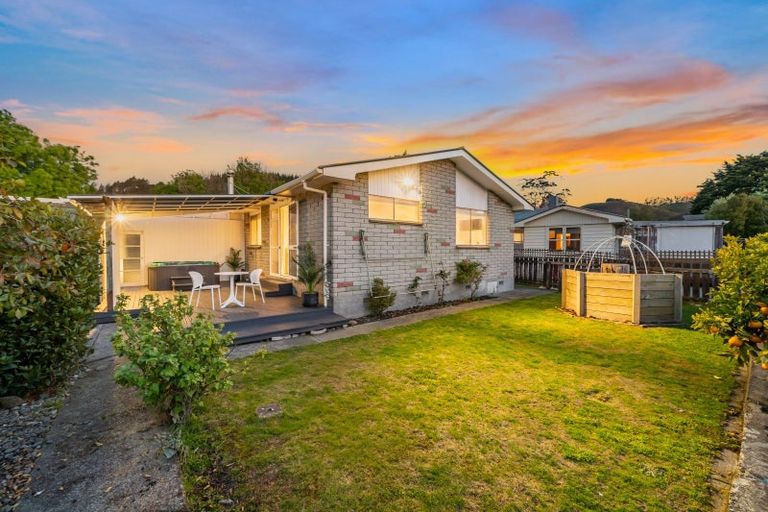 Photo of property in 8 Cruickshank Road, Clouston Park, Upper Hutt, 5018