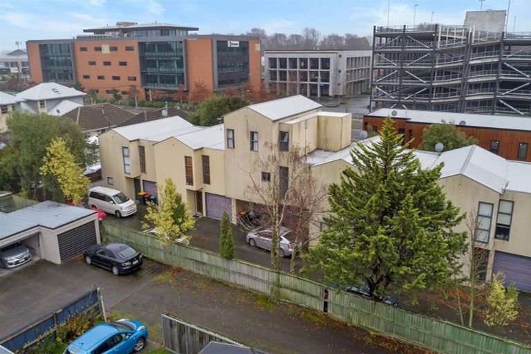 Photo of property in 5/25 Grove Road, Addington, Christchurch, 8024